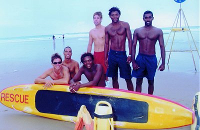 Sanele Zondi (kneeling in front) and team mates (left to right) Garth Cook, Mxolisi Luthuli, Giovanni Primo, Paul Stokes, Trenni Kannipan and team manager Farouk Omarjee.